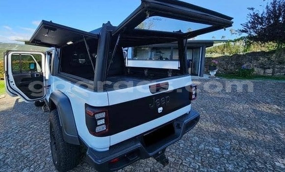 Acheter Occasion Voiture Jeep CJ Blanc à Dabo, Kolda Acheter Occasion Voiture Jeep CJ Blanc à Dabo, Kolda
