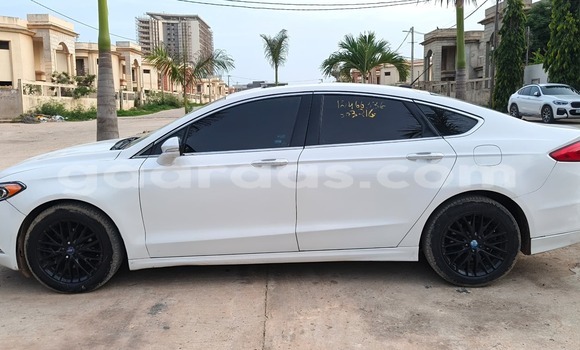 Acheter Import Voiture Ford Fusion Blanc à Dakar, Dakar Acheter Import Voiture Ford Fusion Blanc à Dakar, Dakar