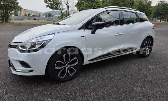 Acheter Occasion Voiture Renault Clio Blanc à Thiès, Région de Thiès Acheter Occasion Voiture Renault Clio Blanc à Thiès, Région de Thiès