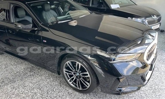 Acheter Occasion Voiture BMW 5–Series Noir à Dakar, Dakar Acheter Occasion Voiture BMW 5–Series Noir à Dakar, Dakar