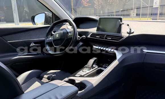 Buy Used Peugeot 3008 Silver Car in Dakar in Dakar Buy Used Peugeot 3008 Silver Car in Dakar in Dakar