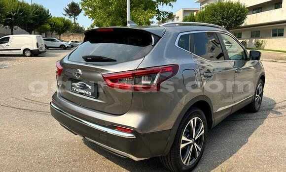 Dieundeu Occasion Nissan Qashqai Silver Auto in Dakar in Dakar Dieundeu Occasion Nissan Qashqai Silver Auto in Dakar in Dakar