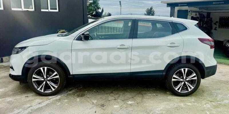 Big with watermark nissan qashqai dakar dakar 34428