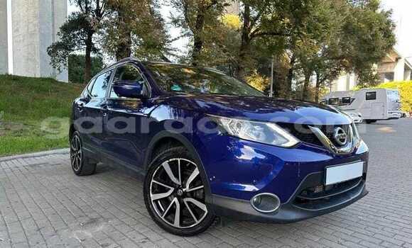 Buy Used Nissan Qashqai Bleu de nuit Car in Dakar in Dakar Buy Used Nissan Qashqai Bleu de nuit Car in Dakar in Dakar