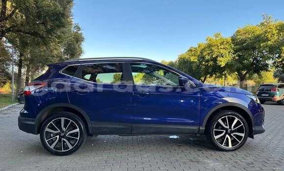 Buy Used Nissan Qashqai Bleu de nuit Car in Dakar in Dakar Buy Used Nissan Qashqai Bleu de nuit Car in Dakar in Dakar