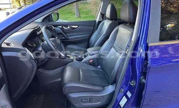 Buy Used Nissan Qashqai Bleu de nuit Car in Dakar in Dakar Buy Used Nissan Qashqai Bleu de nuit Car in Dakar in Dakar