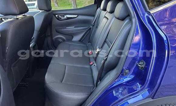 Buy Used Nissan Qashqai Bleu de nuit Car in Dakar in Dakar Buy Used Nissan Qashqai Bleu de nuit Car in Dakar in Dakar