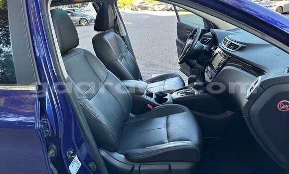 Buy Used Nissan Qashqai Bleu de nuit Car in Dakar in Dakar Buy Used Nissan Qashqai Bleu de nuit Car in Dakar in Dakar