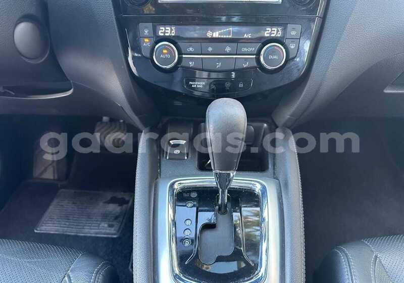 Big with watermark nissan qashqai dakar dakar 34430