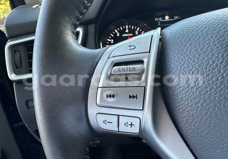 Big with watermark nissan qashqai dakar dakar 34430