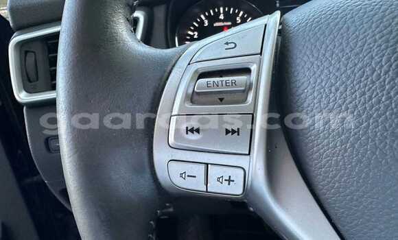 Buy Used Nissan Qashqai Bleu de nuit Car in Dakar in Dakar Buy Used Nissan Qashqai Bleu de nuit Car in Dakar in Dakar