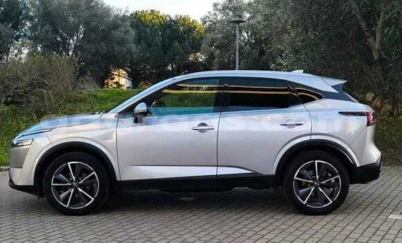 Buy Used Nissan Qashqai Silver Car in Dakar in Dakar Buy Used Nissan Qashqai Silver Car in Dakar in Dakar