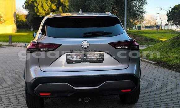 Buy Used Nissan Qashqai Silver Car in Dakar in Dakar Buy Used Nissan Qashqai Silver Car in Dakar in Dakar