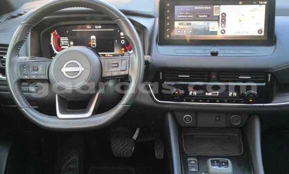 Buy Used Nissan Qashqai Silver Car in Dakar in Dakar Buy Used Nissan Qashqai Silver Car in Dakar in Dakar