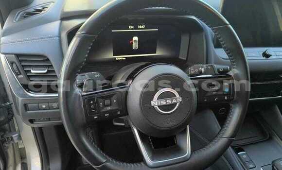 Buy Used Nissan Qashqai Silver Car in Dakar in Dakar Buy Used Nissan Qashqai Silver Car in Dakar in Dakar
