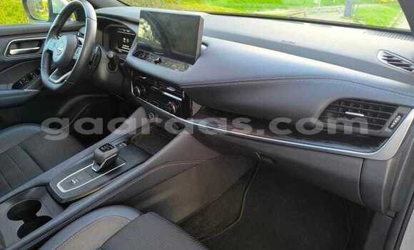 Buy Used Nissan Qashqai Silver Car in Dakar in Dakar Buy Used Nissan Qashqai Silver Car in Dakar in Dakar