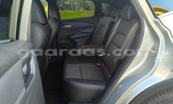 Buy Used Nissan Qashqai Silver Car in Dakar in Dakar Buy Used Nissan Qashqai Silver Car in Dakar in Dakar
