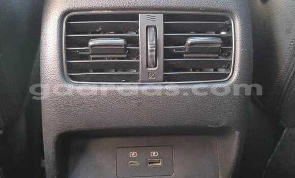 Buy Used Nissan Qashqai Silver Car in Dakar in Dakar Buy Used Nissan Qashqai Silver Car in Dakar in Dakar