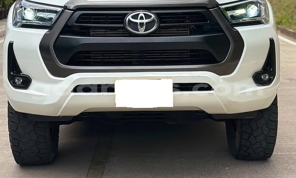 Acheter Occasion Voiture Toyota Hilux White à Dakar, Dakar Acheter Occasion Voiture Toyota Hilux White à Dakar, Dakar