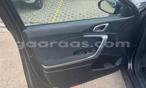Buy Used Kia Cee'd Black Car in Dakar in Dakar Buy Used Kia Cee'd Black Car in Dakar in Dakar
