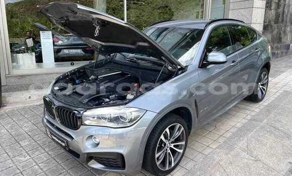 Dieundeu Occasion BMW X6 Silver Auto in Dakar in Dakar Dieundeu Occasion BMW X6 Silver Auto in Dakar in Dakar