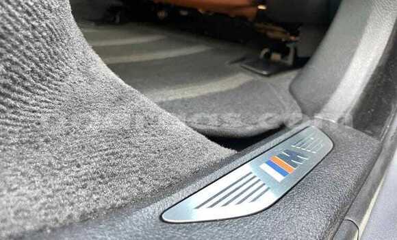 Dieundeu Occasion BMW X6 Silver Auto in Dakar in Dakar Dieundeu Occasion BMW X6 Silver Auto in Dakar in Dakar