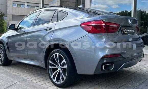 Dieundeu Occasion BMW X6 Silver Auto in Dakar in Dakar Dieundeu Occasion BMW X6 Silver Auto in Dakar in Dakar