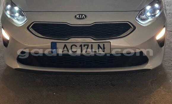 Buy Used Kia Cee'd Silver Car in Dabo in Kolda Buy Used Kia Cee'd Silver Car in Dabo in Kolda
