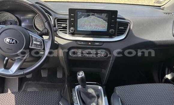 Buy Used Kia Cee'd Silver Car in Dabo in Kolda Buy Used Kia Cee'd Silver Car in Dabo in Kolda