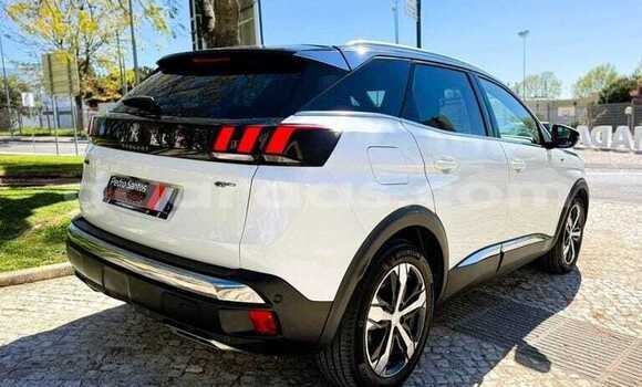Buy Used Peugeot 3008 White Car in Dabo in Kolda Buy Used Peugeot 3008 White Car in Dabo in Kolda