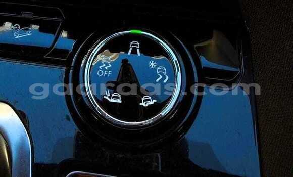 Buy Used Peugeot 3008 White Car in Dabo in Kolda Buy Used Peugeot 3008 White Car in Dabo in Kolda
