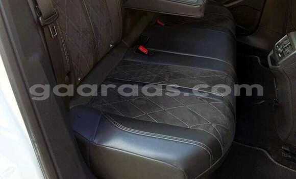 Buy Used Peugeot 3008 White Car in Dabo in Kolda Buy Used Peugeot 3008 White Car in Dabo in Kolda