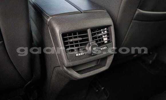 Acheter Occasion Voiture Peugeot 3008 Gray à Dakar, Dakar Acheter Occasion Voiture Peugeot 3008 Gray à Dakar, Dakar