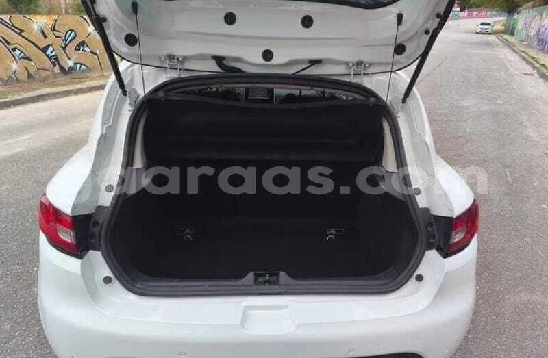 Big with watermark renault clio dakar dakar 34462
