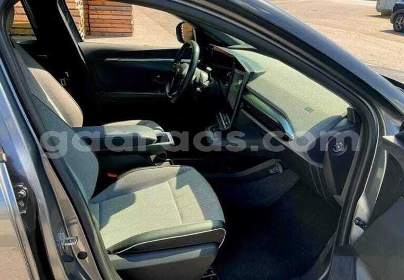 Big with watermark renault megane kolda dabo 34467