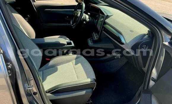 Buy Used Renault Megane Silver Car in Dabo in Kolda Buy Used Renault Megane Silver Car in Dabo in Kolda