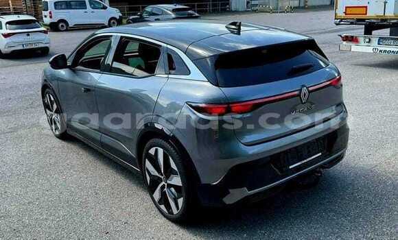 Buy Used Renault Megane Silver Car in Dabo in Kolda Buy Used Renault Megane Silver Car in Dabo in Kolda