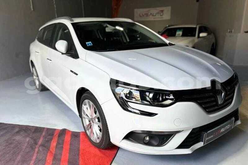 Big with watermark renault megane kolda dabo 34468