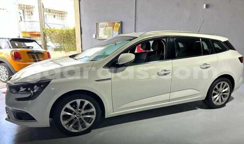 Big with watermark renault megane kolda dabo 34468