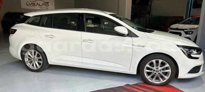 Big with watermark renault megane kolda dabo 34468