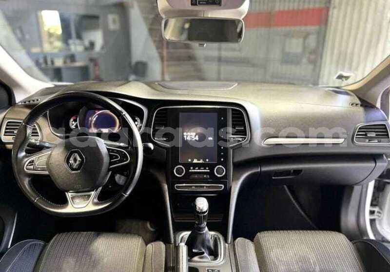 Big with watermark renault megane kolda dabo 34468