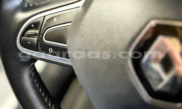 Buy Used Renault Megane White Car in Dabo in Kolda Buy Used Renault Megane White Car in Dabo in Kolda