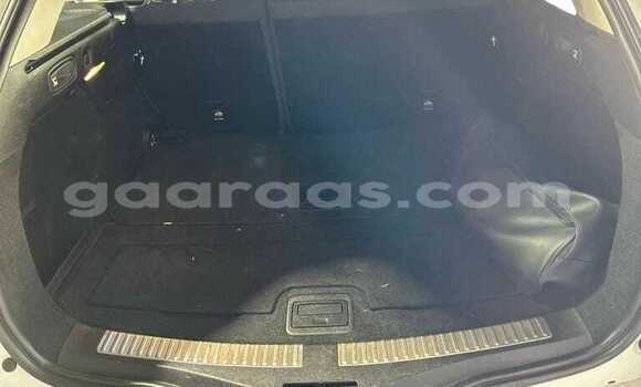Buy Used Renault Megane White Car in Dabo in Kolda Buy Used Renault Megane White Car in Dabo in Kolda