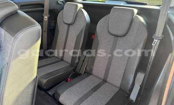 Buy Used Peugeot 5008 Black Car in Dakar in Dakar Buy Used Peugeot 5008 Black Car in Dakar in Dakar