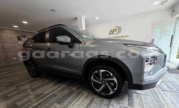 Buy Used Mitsubishi Eclipse Cross Silver Car in Dakar in Dakar Buy Used Mitsubishi Eclipse Cross Silver Car in Dakar in Dakar