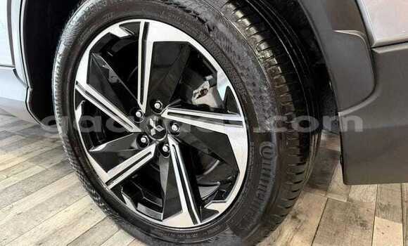 Buy Used Mitsubishi Eclipse Cross Silver Car in Dakar in Dakar Buy Used Mitsubishi Eclipse Cross Silver Car in Dakar in Dakar