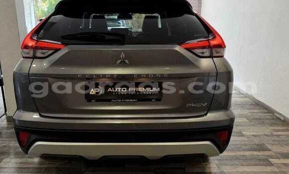 Buy Used Mitsubishi Eclipse Cross Silver Car in Dakar in Dakar Buy Used Mitsubishi Eclipse Cross Silver Car in Dakar in Dakar