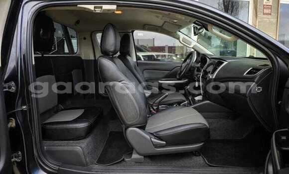 Buy Used Mitsubishi L200 Black Car in Dakar in Dakar Buy Used Mitsubishi L200 Black Car in Dakar in Dakar