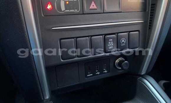 Buy Used Mitsubishi L200 Black Car in Dabo in Kolda Buy Used Mitsubishi L200 Black Car in Dabo in Kolda