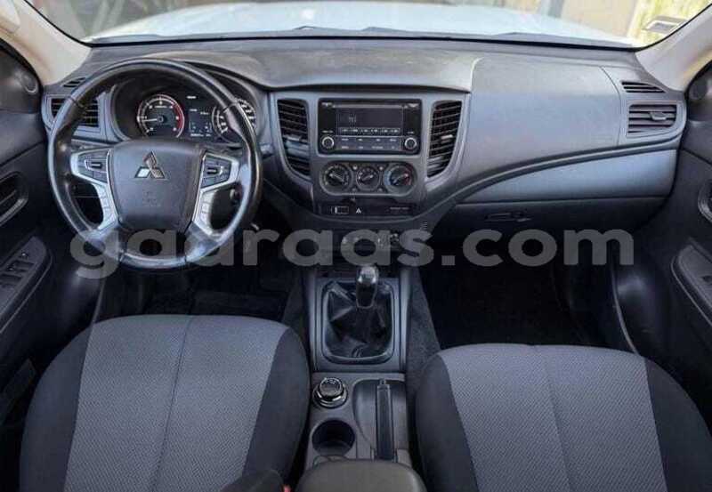 Big with watermark mitsubishi l200 dakar dakar 34484